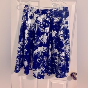 Lularoe elegant collection silver & blue holiday Madison skirt sz L